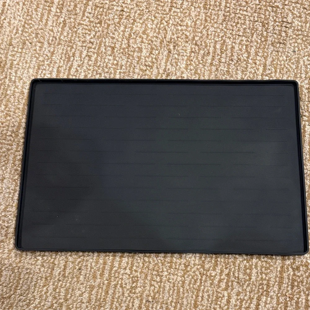 Silicone pet feeding mat 18x12 NWOT